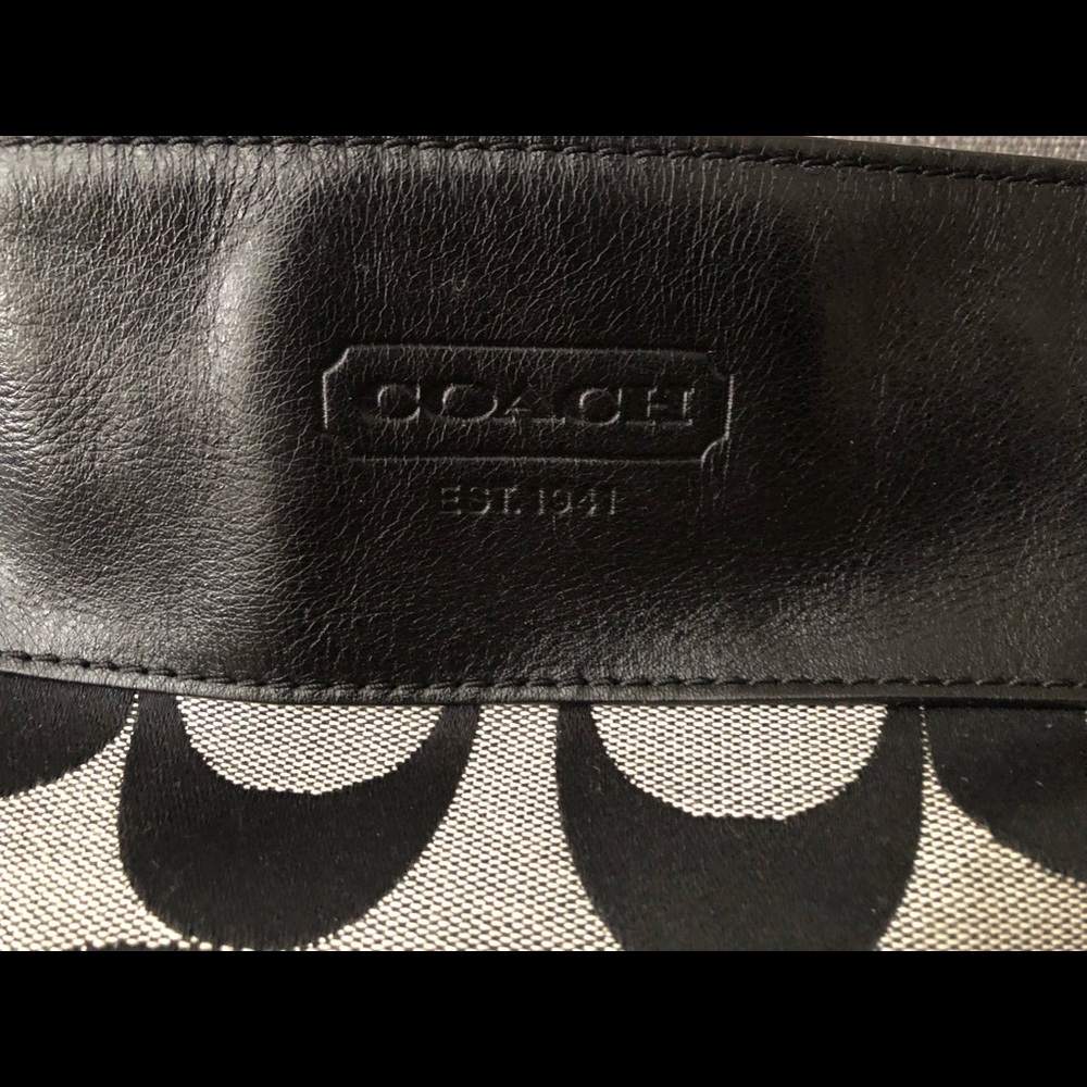 Zoe Style Coach Handbag - Picture 3 of 6